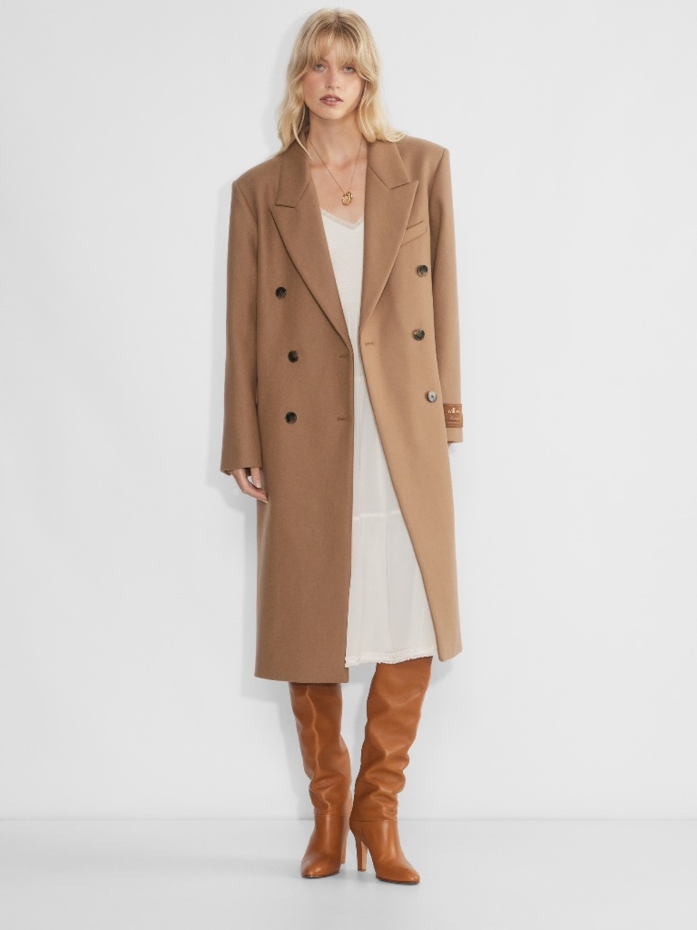 Banana Republic Wool Coat in Camel. XL. Women